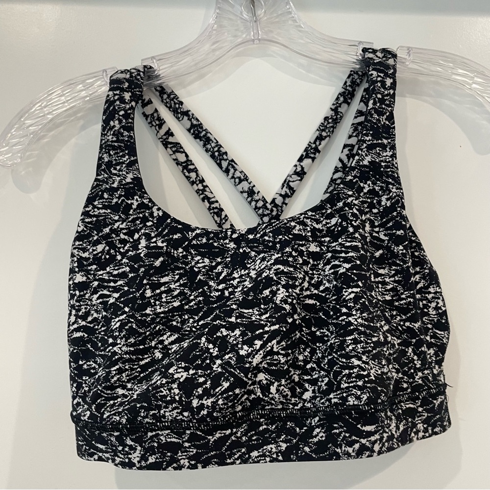 Lululemon sports bra, size 6